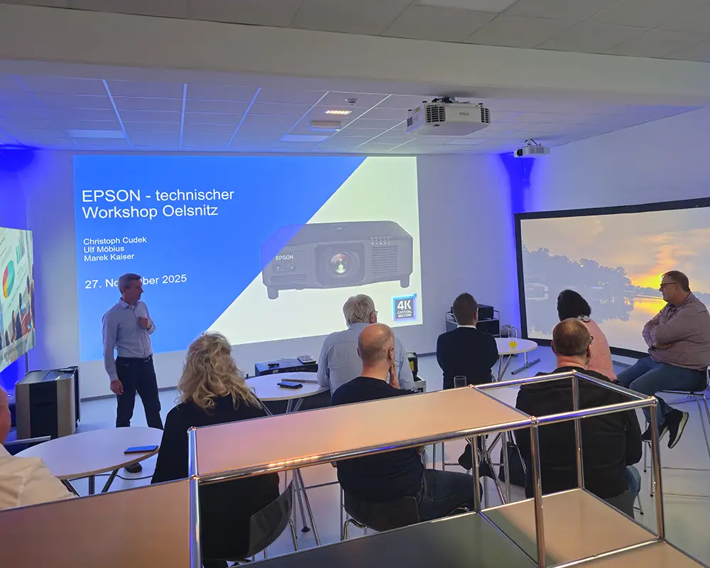 Workshop_Epson_Projektion_Ultrakurzdistanz_Beamer_Oelsnitz_buerowalther